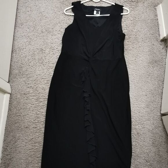 Nueva Black Dress. - Picture 5 of 7
